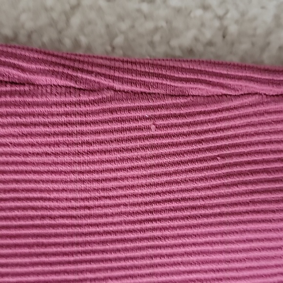 Aritzia Babaton Sculpt knit criss cross cropped tank - Picture 4 of 5